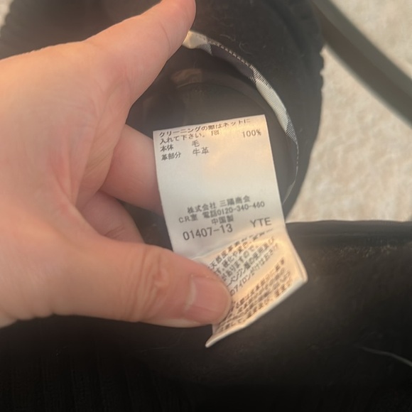 BURBERRY BRIT Toggle Front Black Wool Jacket Coat Knit Shawl US 38 EU - Picture 11 of 11